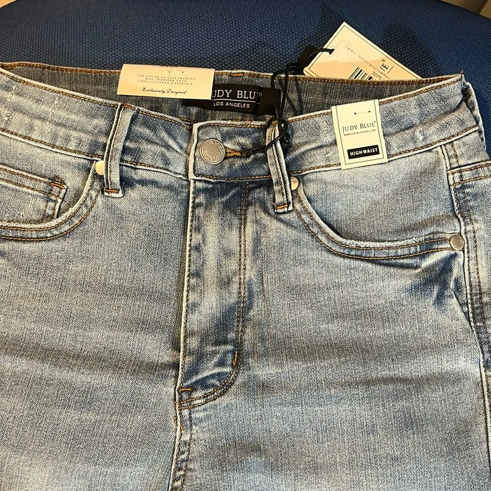 Judy Blue Cool Denim Tummy Control Shorts, Small Inseam 7.5”-9” Bermuda - Picture 11 of 11